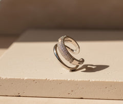 Nisa Premium Silver-Polish Fabulus-Luxurie Design With Diamond Studded Fingering For Women and Girls