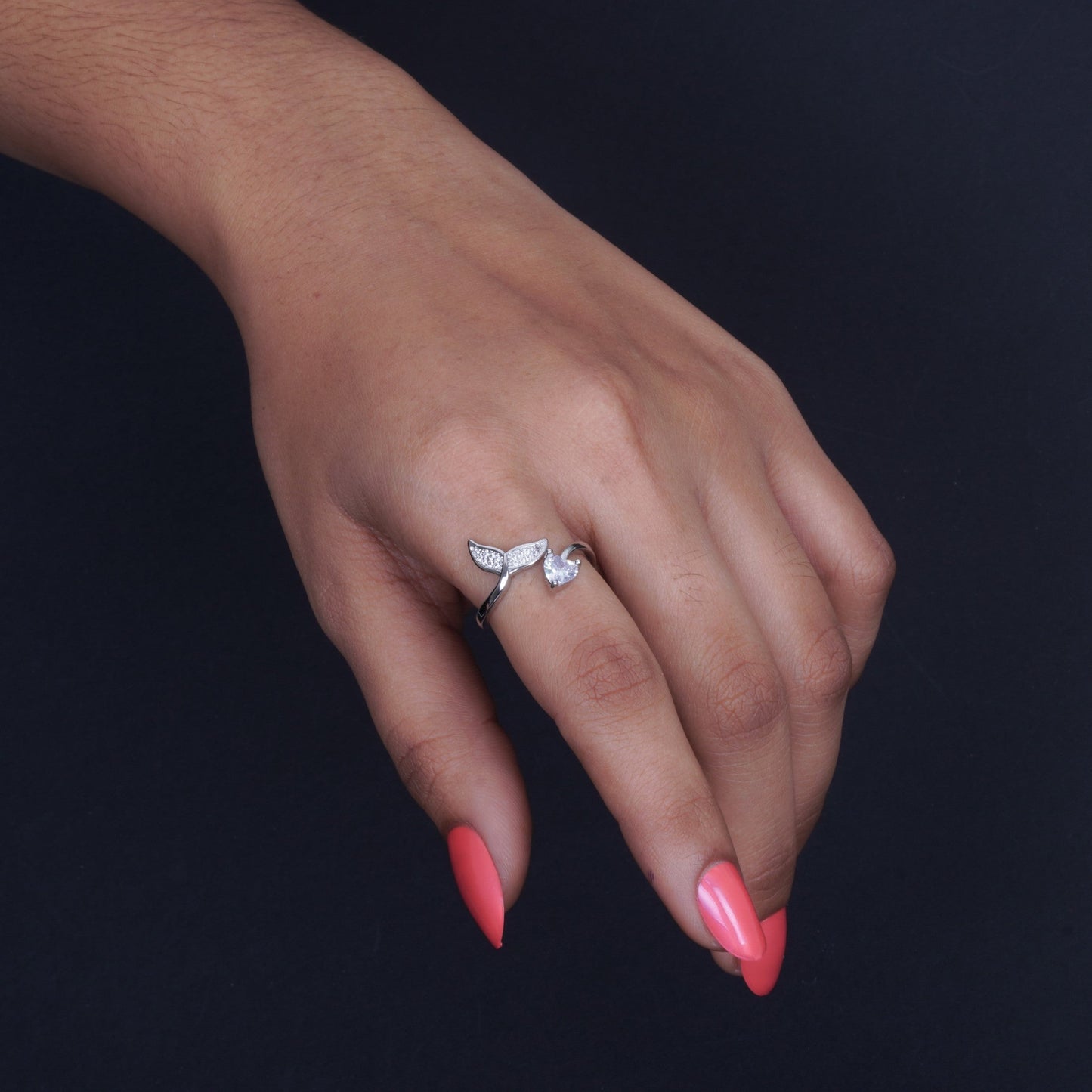 P-Nisa Premium Silver-Polish Fish-Tail Design With Diamond Of Heart Shape Studded Fingering For Women and Girls