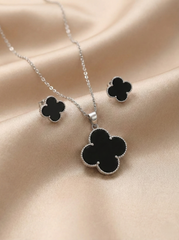 Classic Clover Silver-Toned Pendant Set
