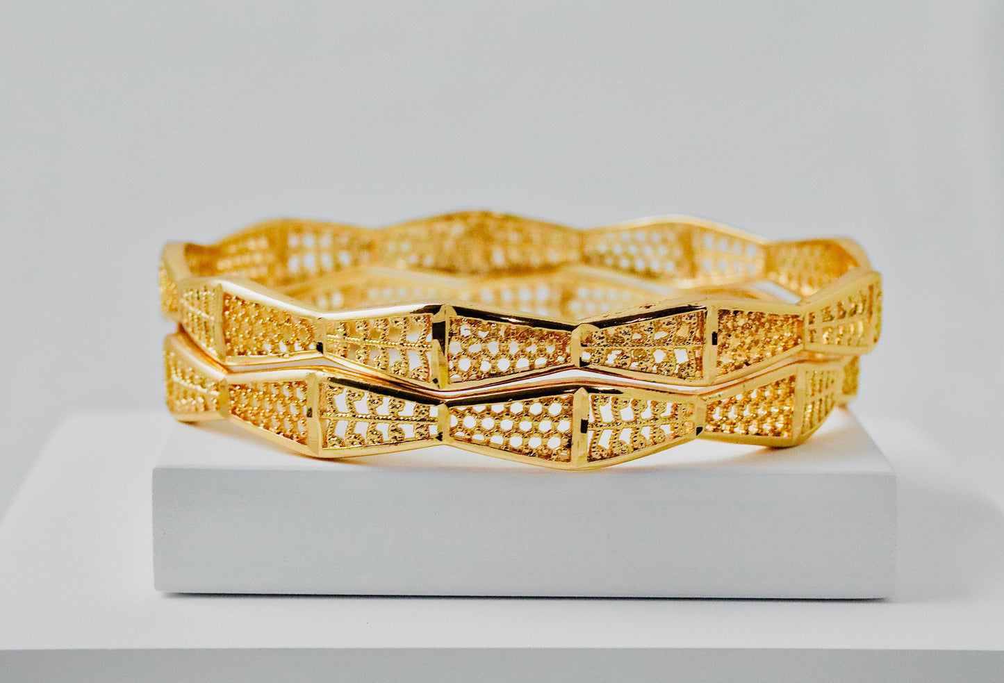 P-Nisa High Gold Polish Charming Geometrical Waves Design Bangles For Women and Girls