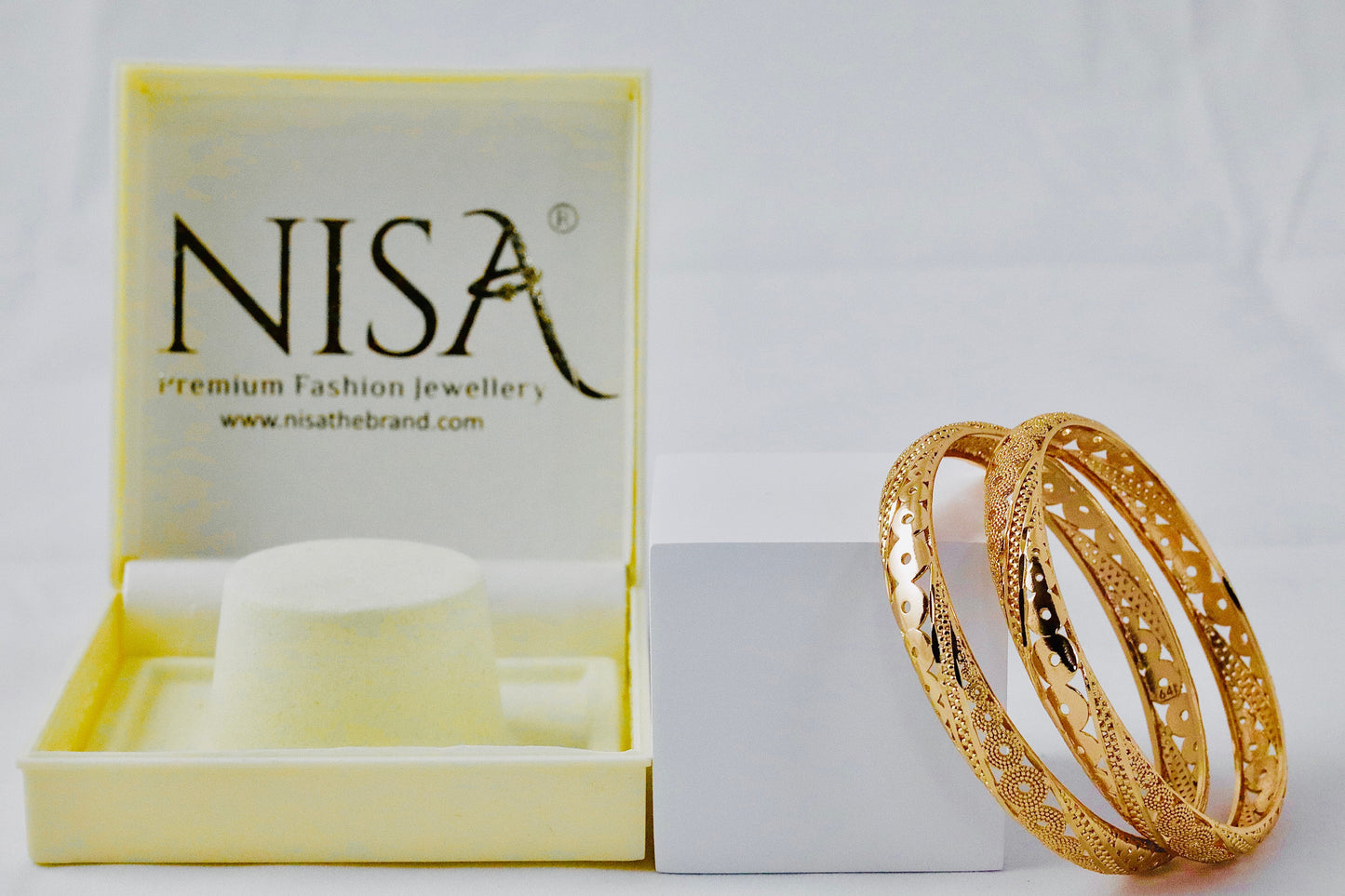 P-Nisa High Gold Polish Small to Big Round Shape Sequence Design Bangles For Women and Girls