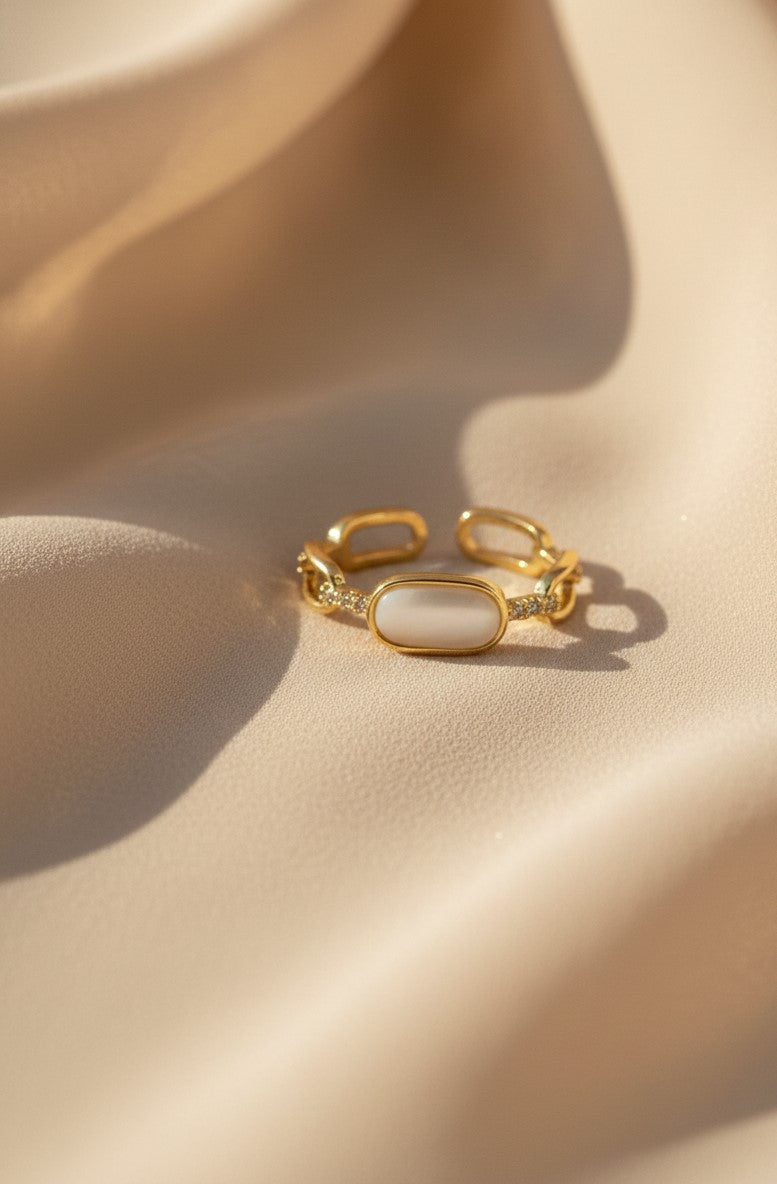 Nisa Premium Golden-Polish Ankle-Chain Design With Diamonds And Pearl Studded Fingering For Women and Girls