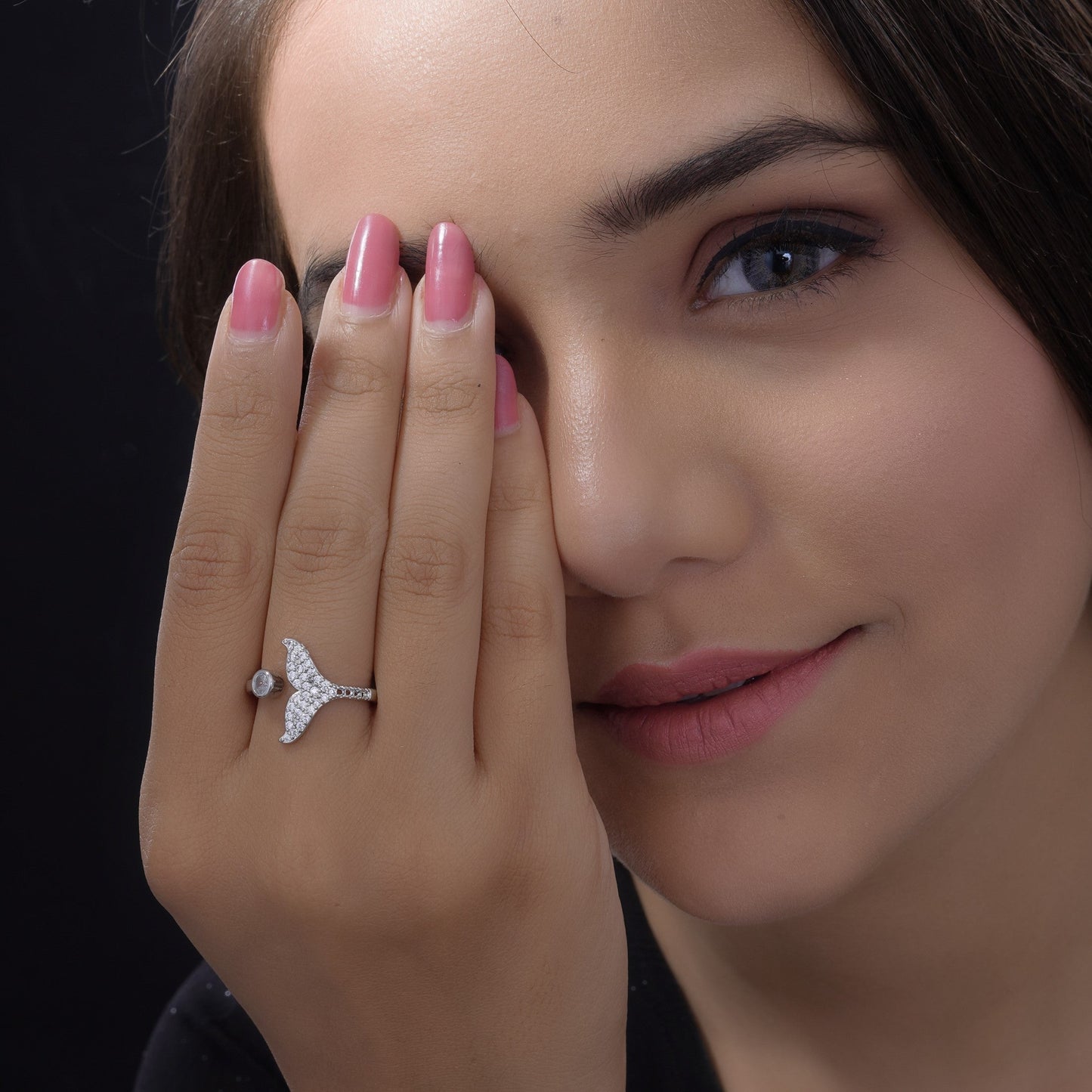 P-Nisa Premium Silver-Polish Delicate Fish-Tail Design With Diamonds Studded Fingering For Women and Girls