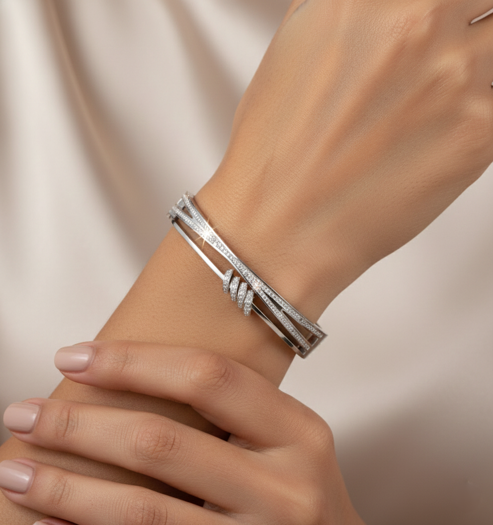 Nisa Premium Silver-Polish Four Loose Rings Design With Diamond Studded Bracelet For Women and Girls