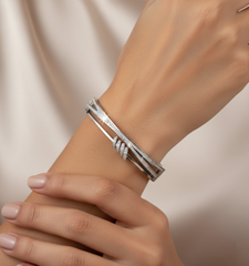 Nisa Premium Silver-Polish Four Loose Rings Design With Diamond Studded Bracelet For Women and Girls