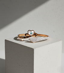 Nisa Premium Rose-Gold Polish Heart Design With Daimond And Heart Shape Pearl Studded Bracelet For Women and Girls