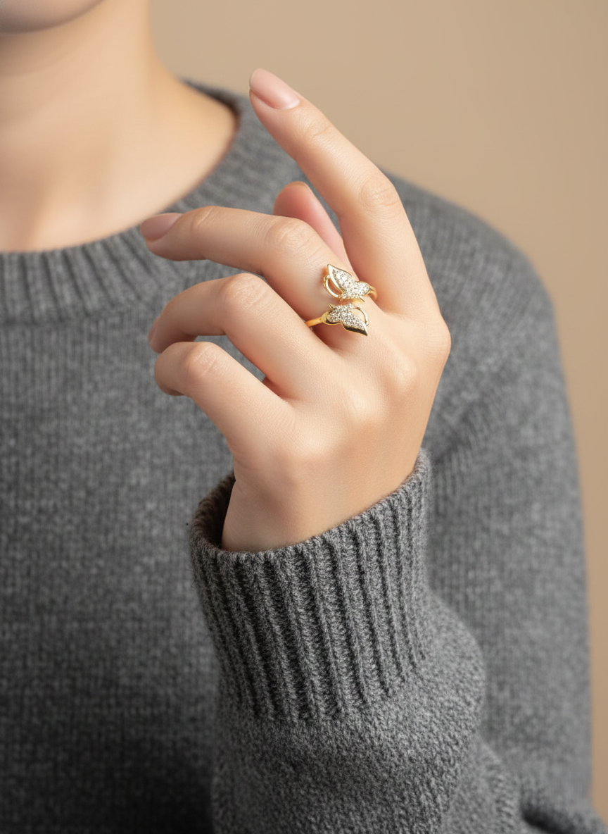 Sparkling Dual-Butterfly Bypass Finger Ring