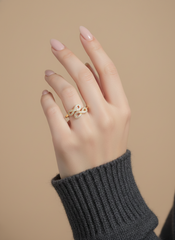 Sparkling Infinity Interlock Finger Ring