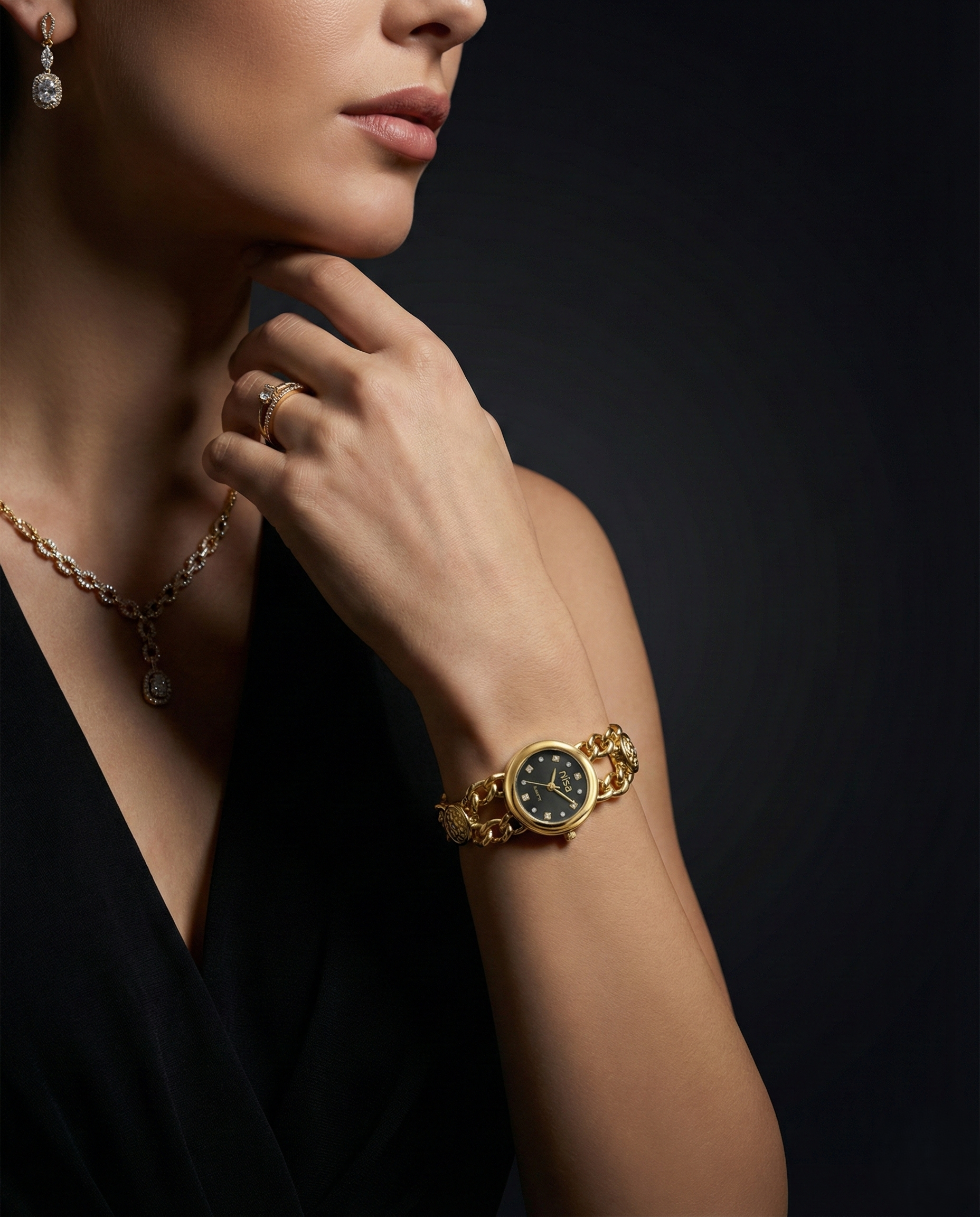 Nisa Elegant Gold Chain-Link Women's Watch