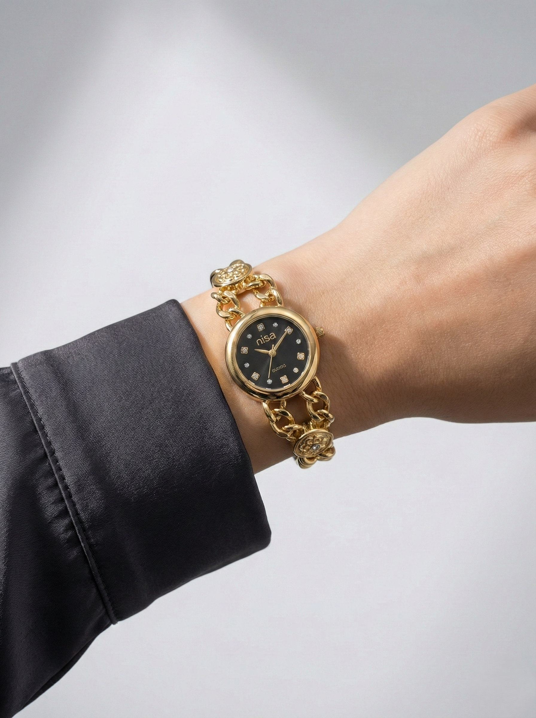 Nisa Elegant Gold Chain-Link Women's Watch