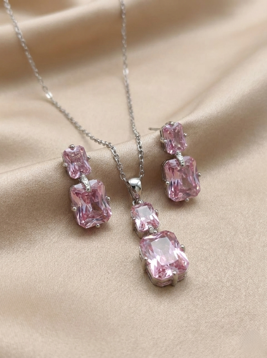 Classic Emerald-Cut AD Pendant Set