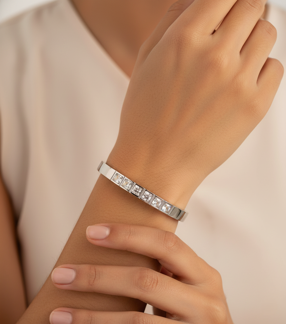 Nisa Premium Silver Polish Fabulous Solitare Design With Diamond Studded Bracelet For Women and Girls