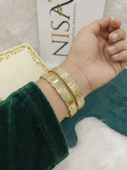 NISA Premium Dual-Tone Scalloped Bangles
