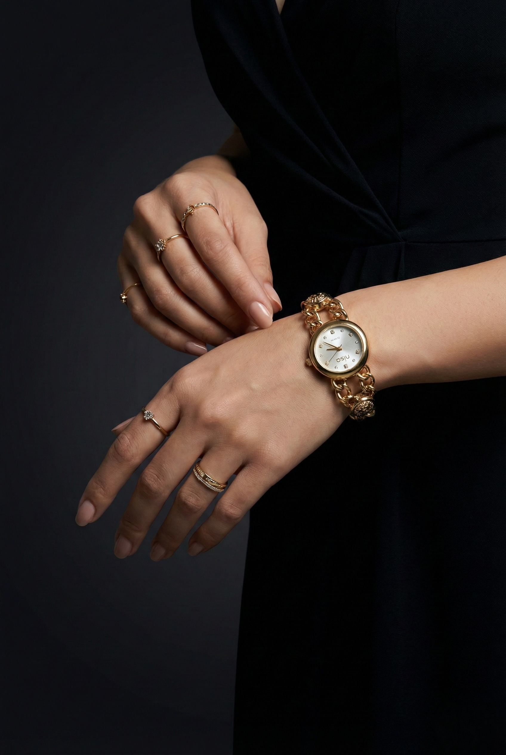 Nisa Elegant Gold Chain-Link Women's Watch