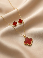 Classic Clover Pendant Set with Earrings – Gold Tone