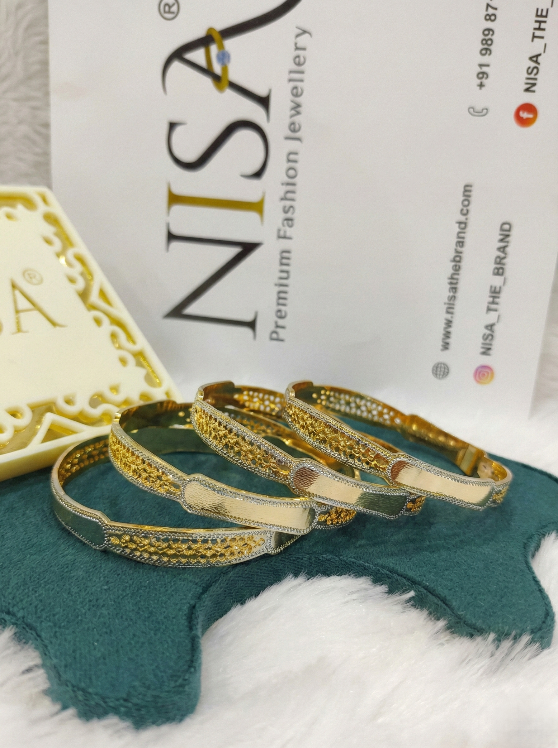 Nisa Premium Two-Tone Gold & Silver Finish Designer (Set of 4) Bangles