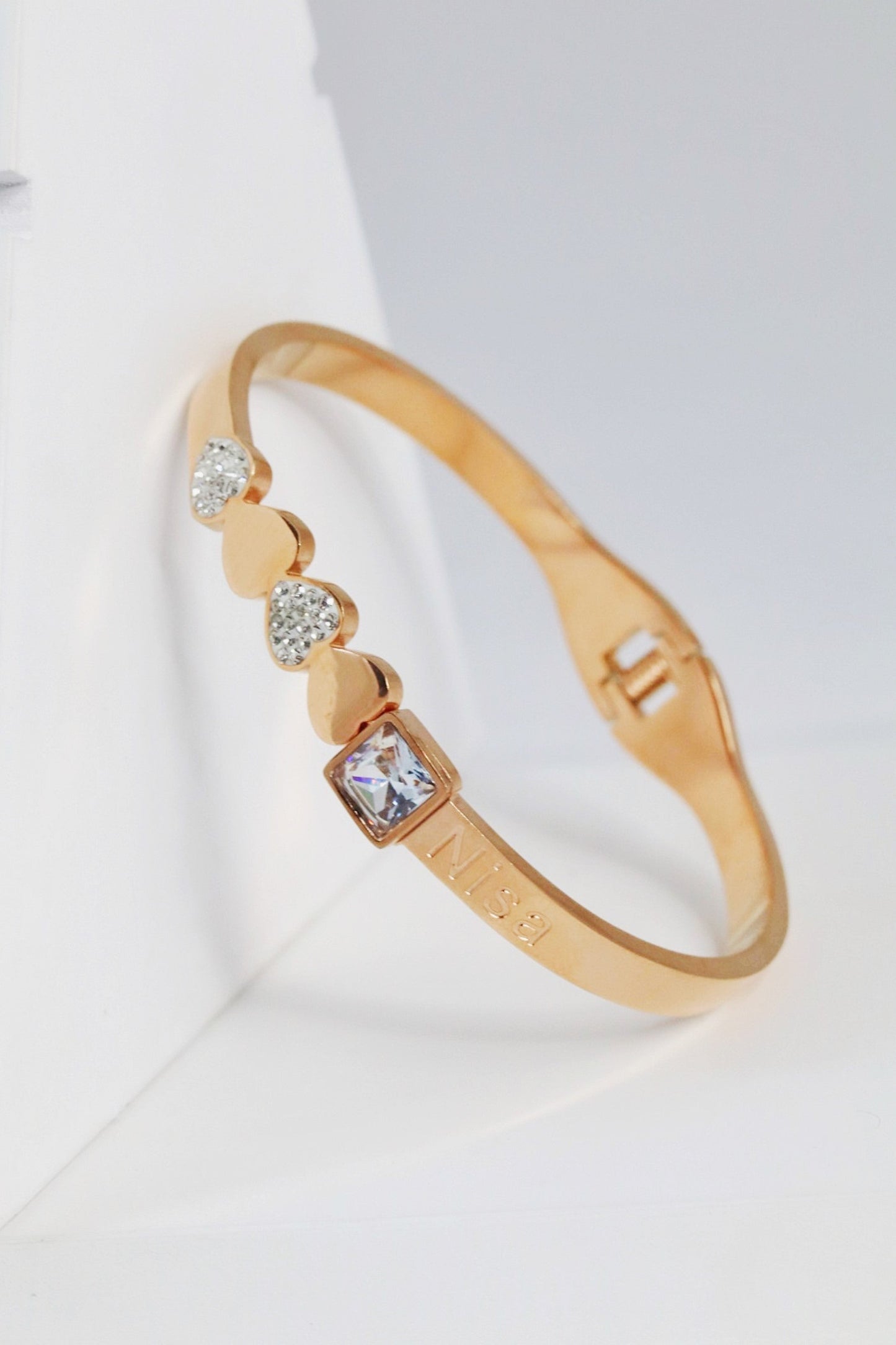P-Nisa Premium Rose-Gold Polish Heart Design With Diamond Studded Bracelet For Women and Girls