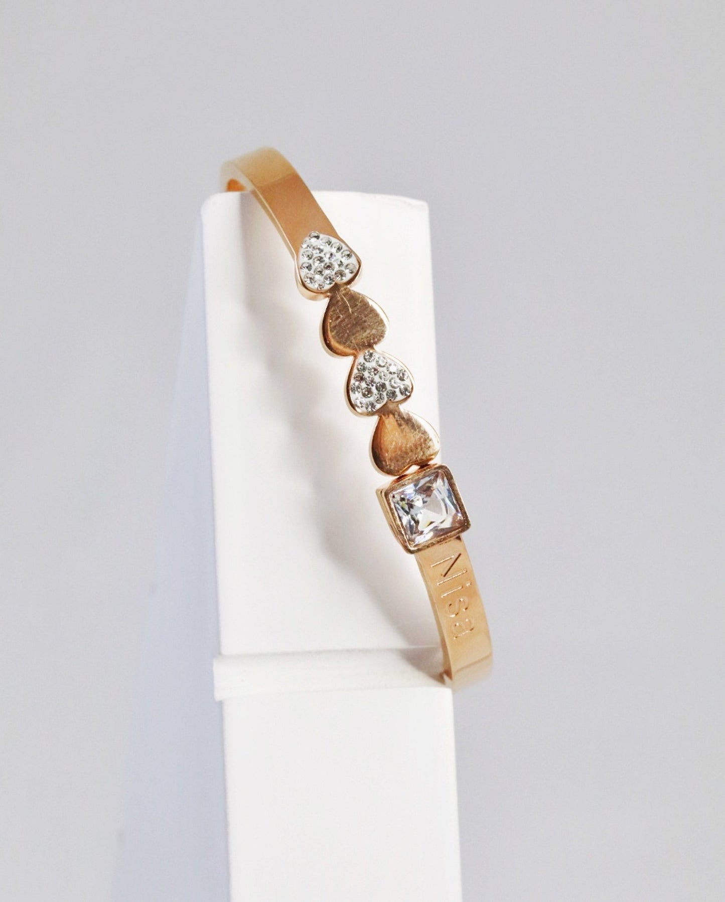 P-Nisa Premium Rose-Gold Polish Heart Design With Diamond Studded Bracelet For Women and Girls