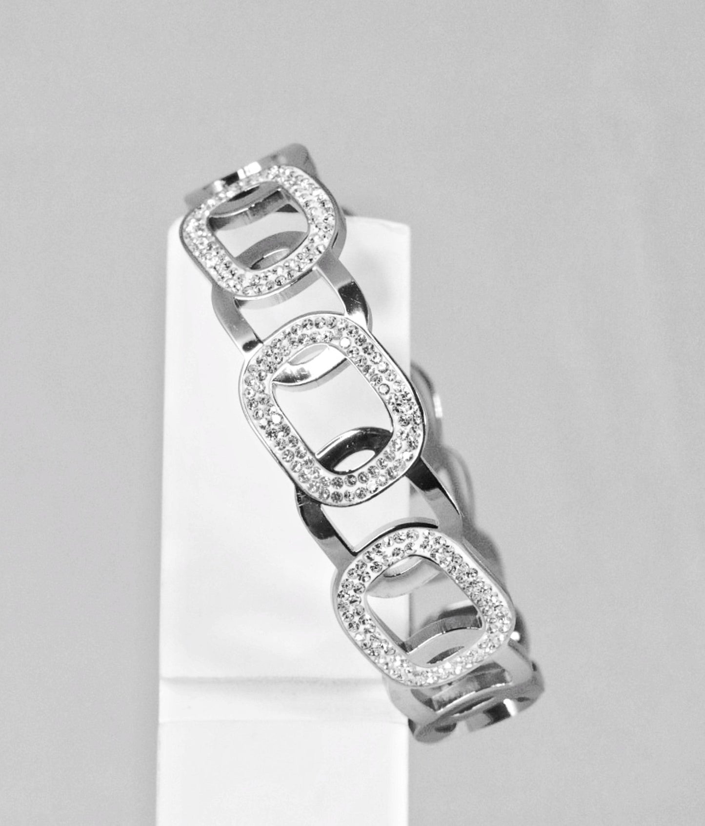 P-Nisa Premium Silver Polish Overlaping Chain Design With Diamond Studded Bracelet For Women and Girls