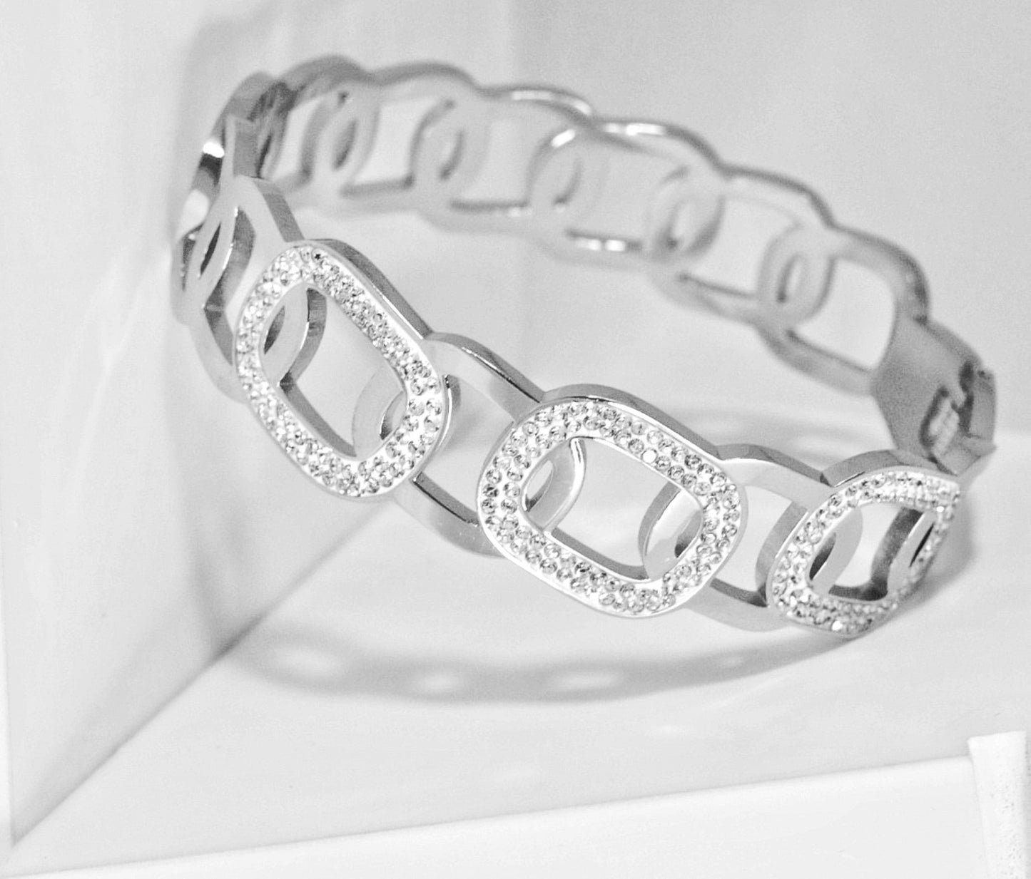 P-Nisa Premium Silver Polish Overlaping Chain Design With Diamond Studded Bracelet For Women and Girls