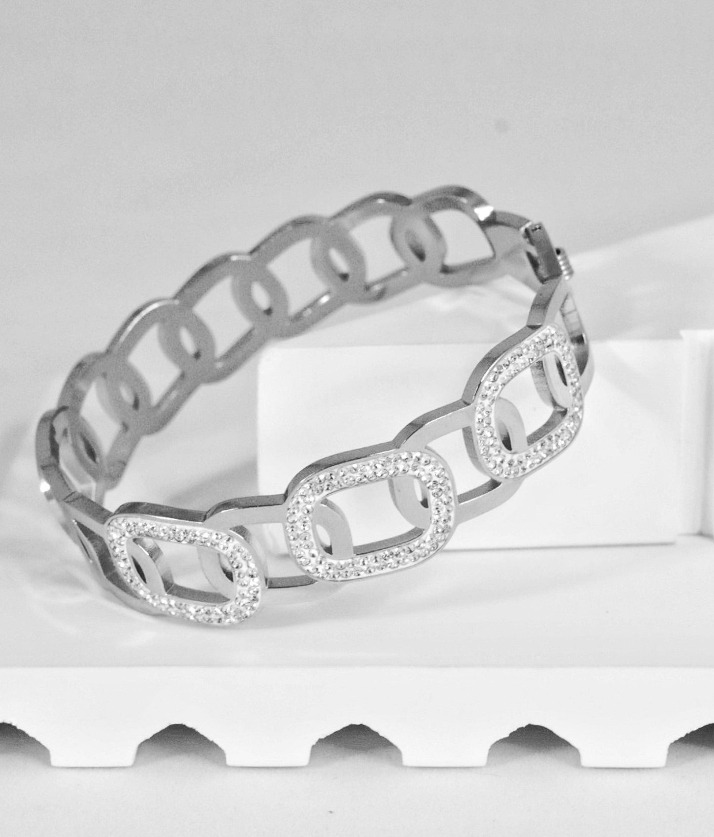 P-Nisa Premium Silver Polish Overlaping Chain Design With Diamond Studded Bracelet For Women and Girls