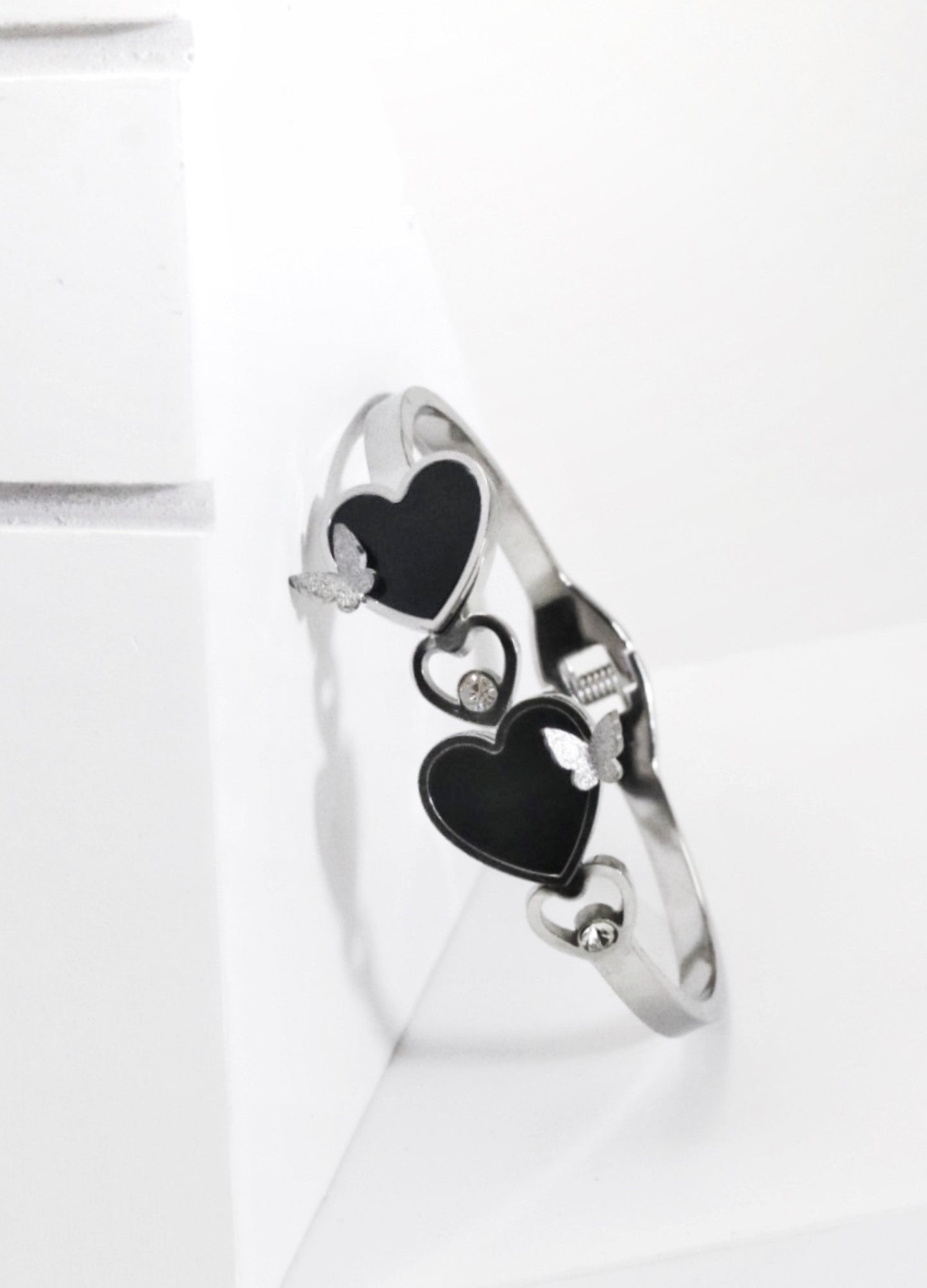 P-Nisa Premium Silver Polish Beautiful Butterfly And Heart Design With Daimond And Ceramic Studded Bracelet For Women and Girls