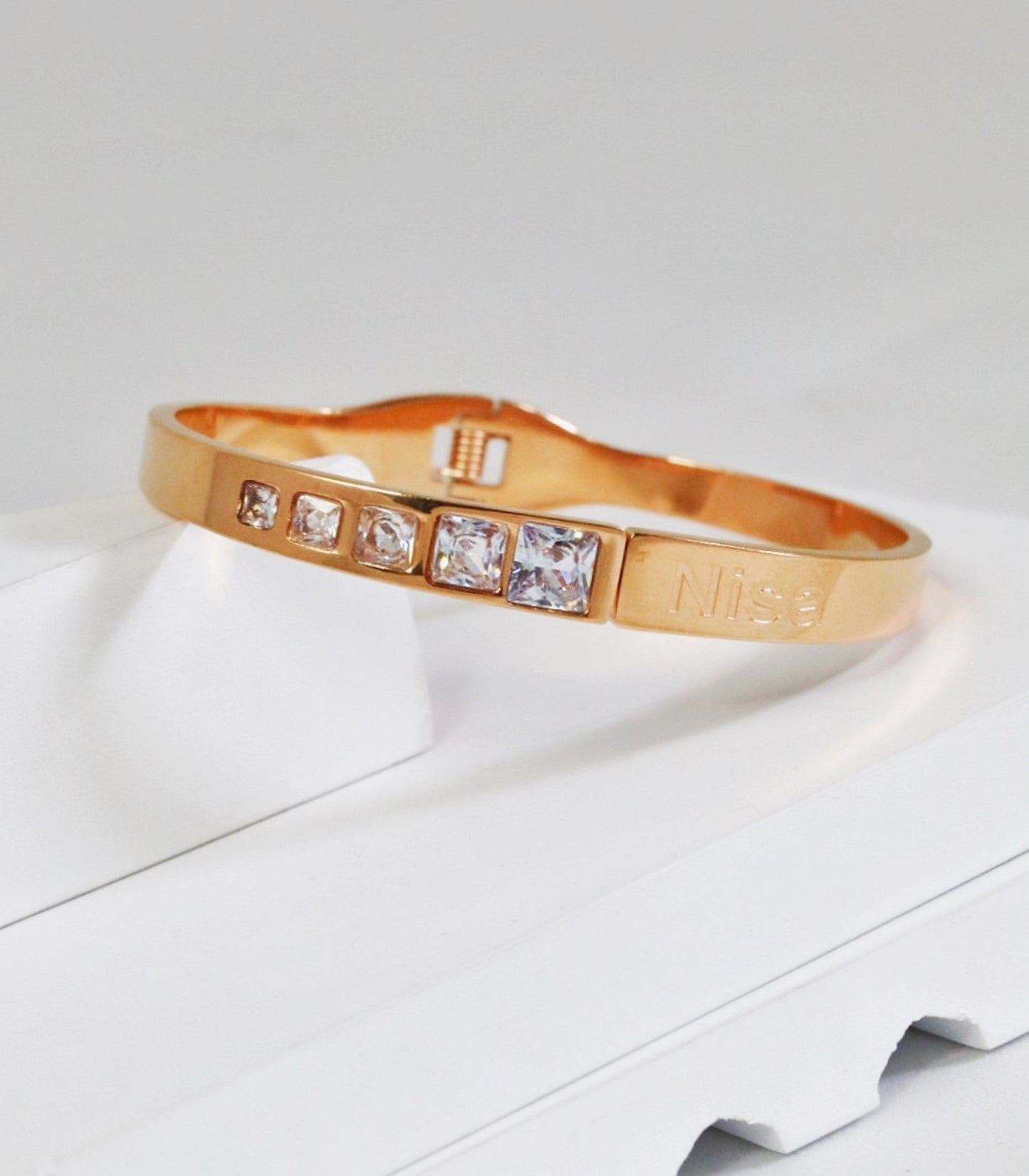 P-Nisa Premium Rose-Gold Polish Delicate Design With Diamond Studded Bracelet For Women and Girls