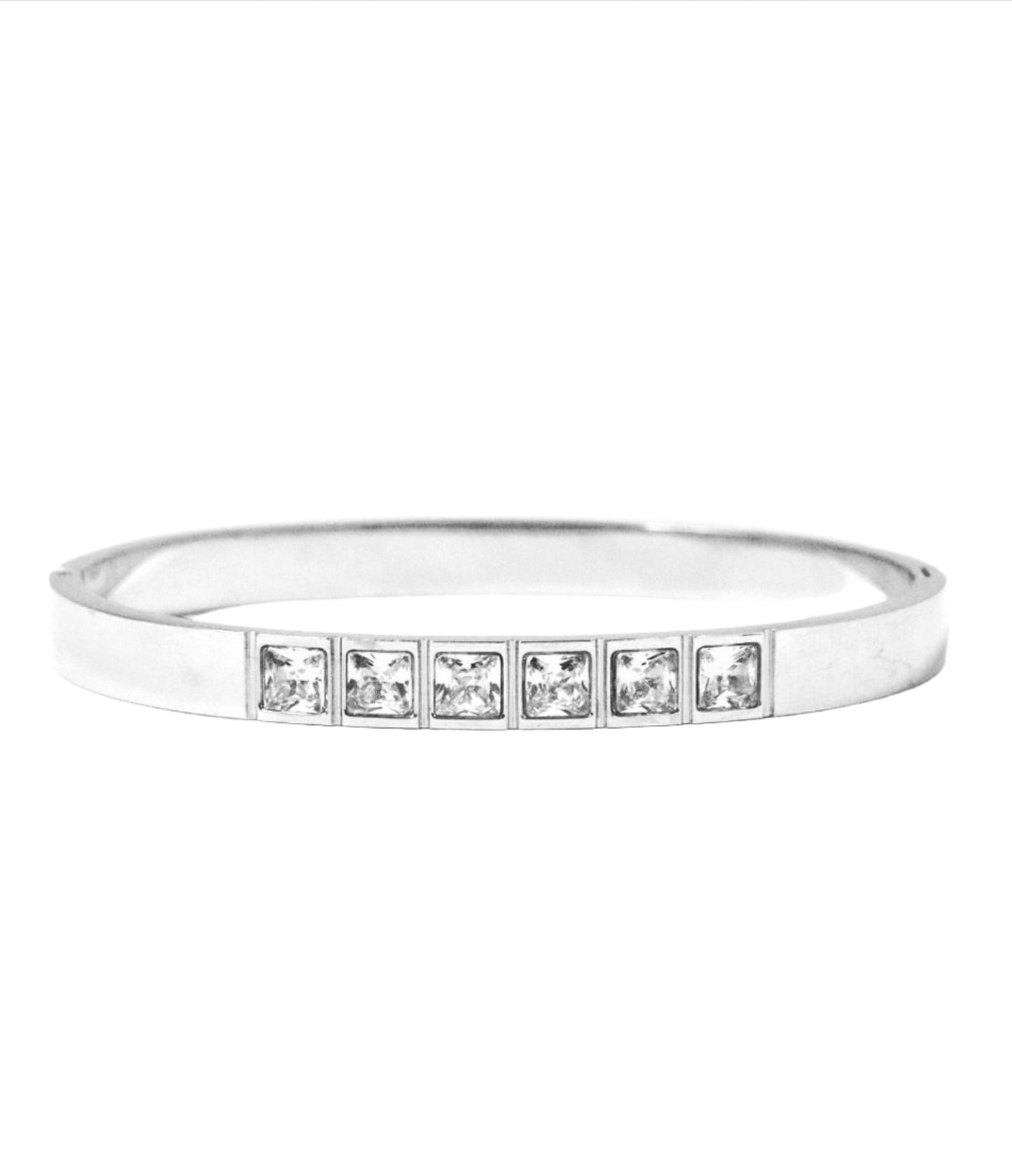 P-Nisa Premium Silver Polish Fabulous Solitare Design With Diamond Studded Bracelet For Women and Girls