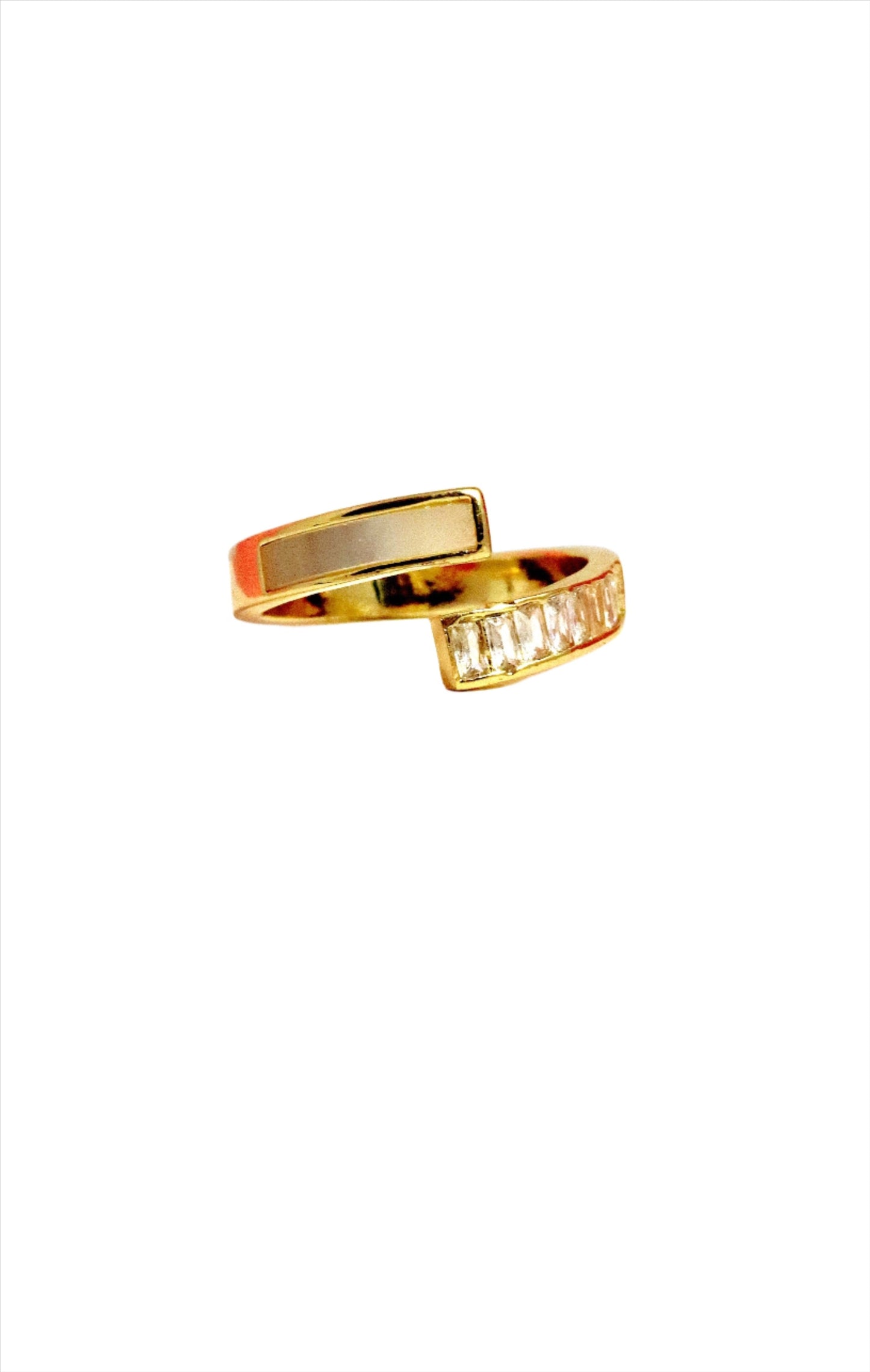 P-Nisa Premium Golden-Polish Delicate Design With Diamonds And Crystal Studded Fingering For Women and Girls