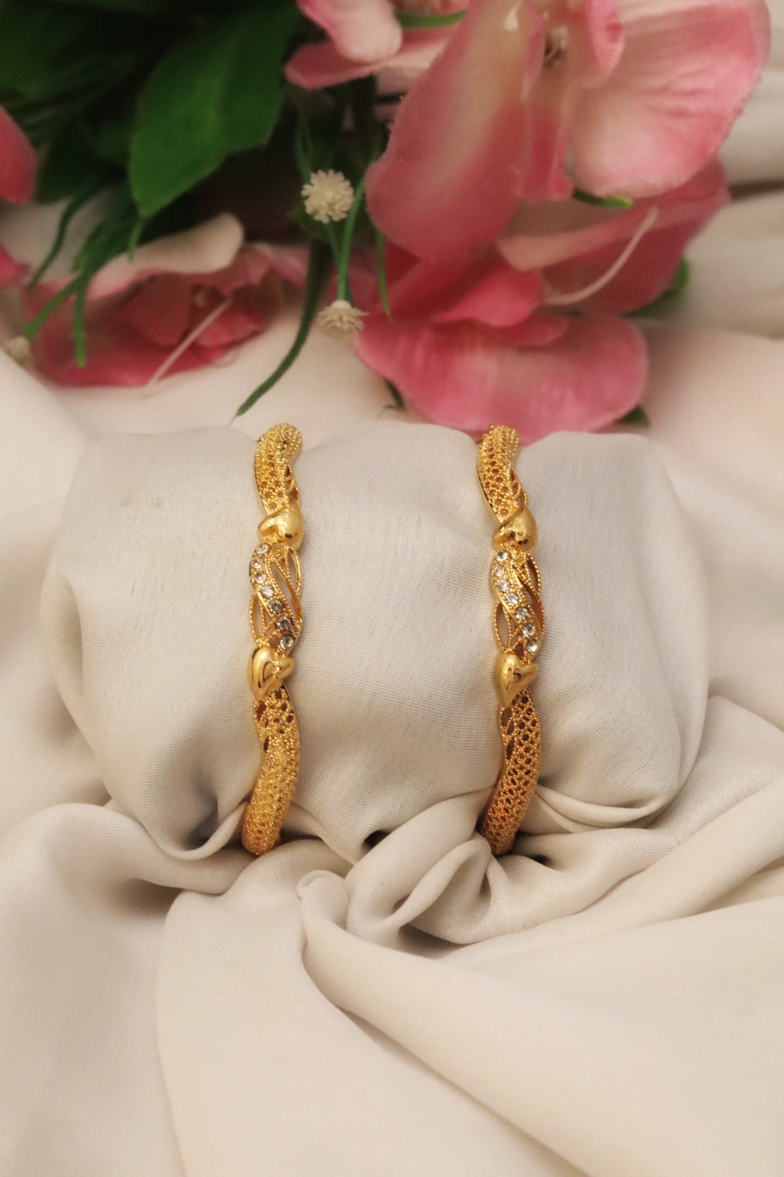 Nisa High Gold Polish Abstract  Design Bangles For Women and Girls.