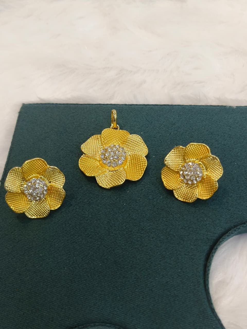 Dubai Style Gold-Tone Pendant and Earring Set