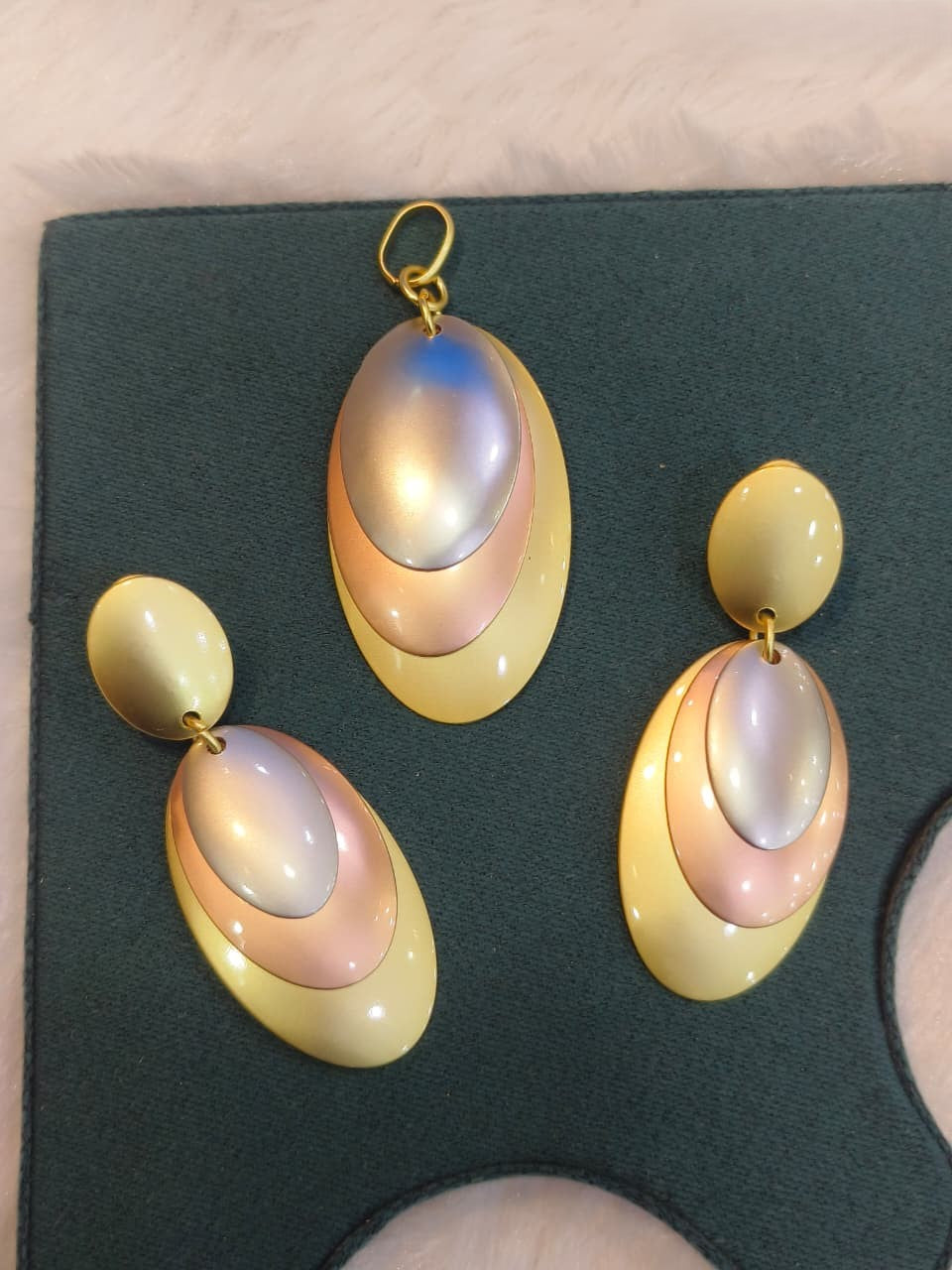 Dubai Style Gold-Tone Pendant and Earring Set