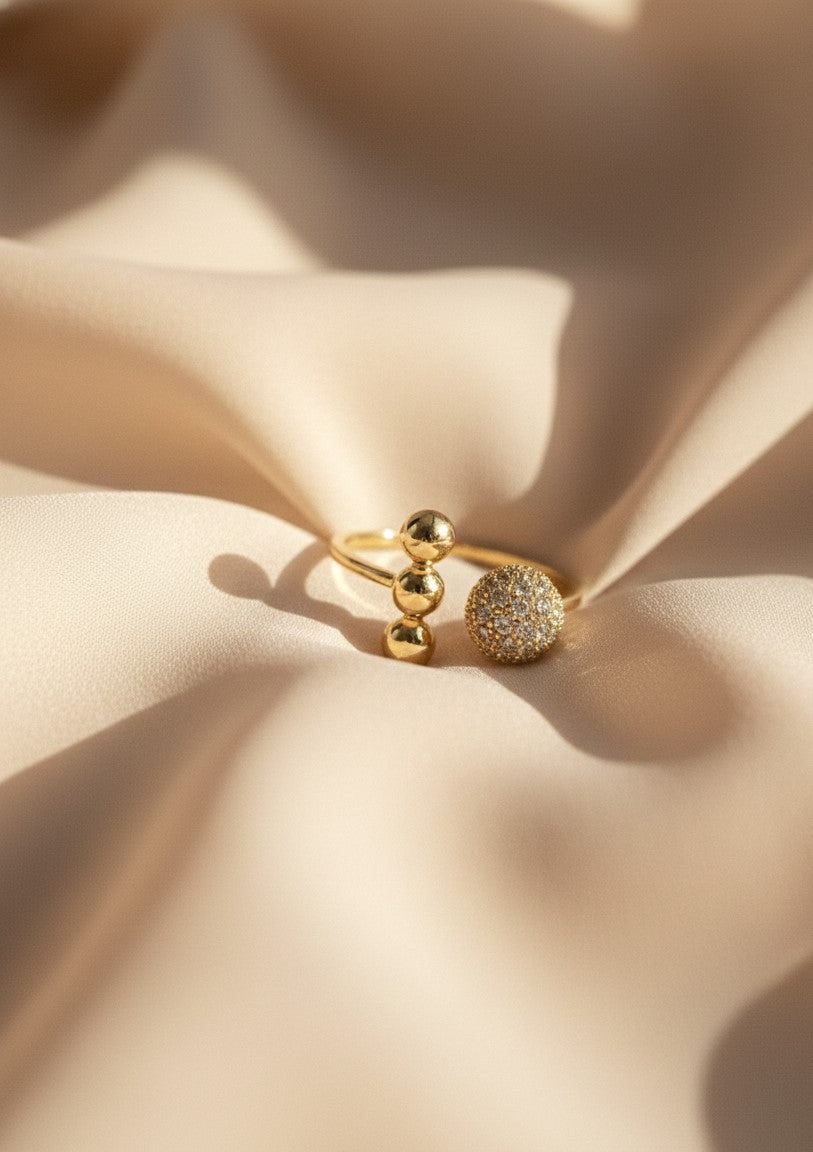 Nisa Premium Golden-Polish Spherical-Round Design With Diamonds Studded Fingering For Women and Girls