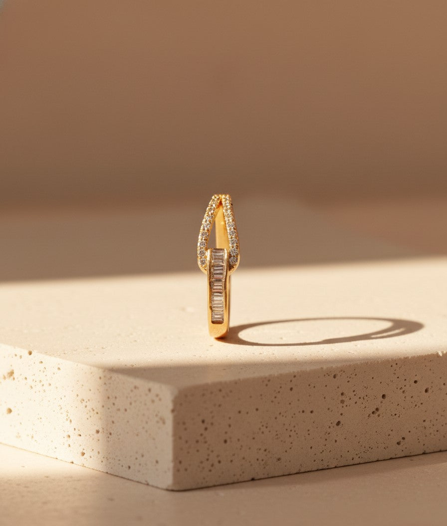 Nisa Premium Golden-Polish Delicate Knot Design With Diamonds And Crystal Studded Fingering For Women and Girls