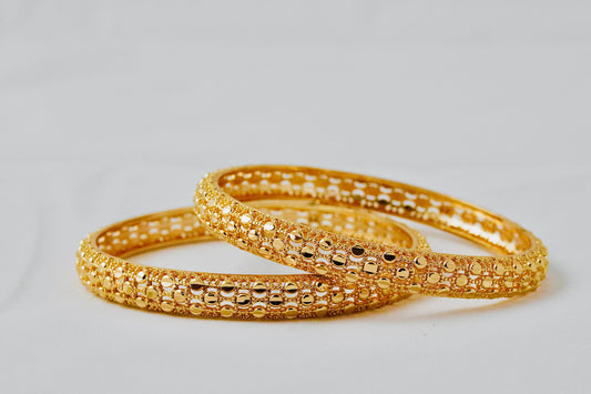 P-Nisa High Gold Polish Beads Doted Design Bangles For Women and Girls